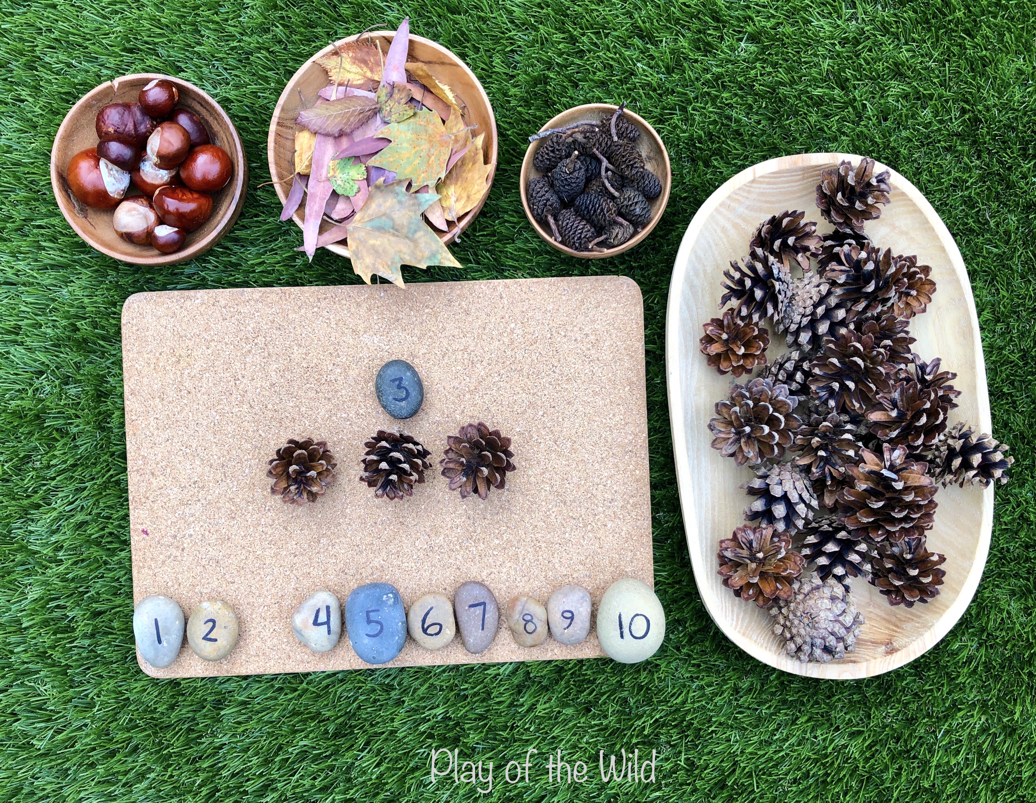 How to Teach Children to Count with autumn objects.